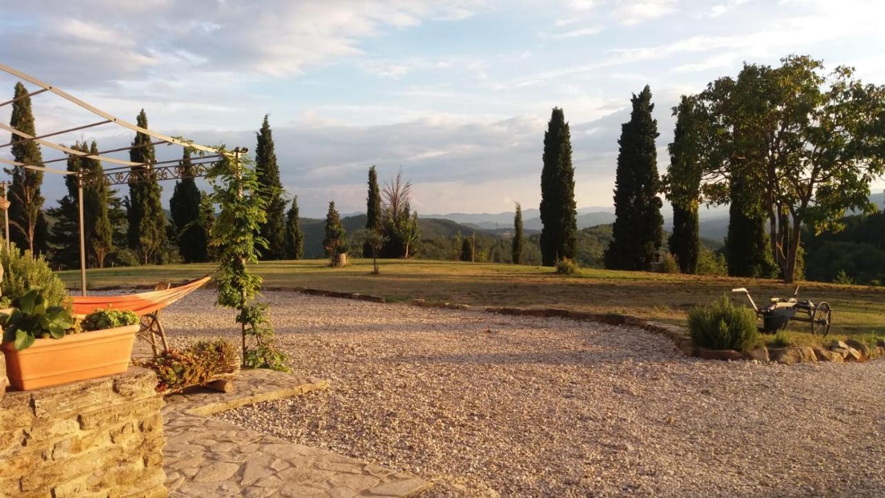 Le Terre Di Caprano Hotell Città di Castello Exteriör bild