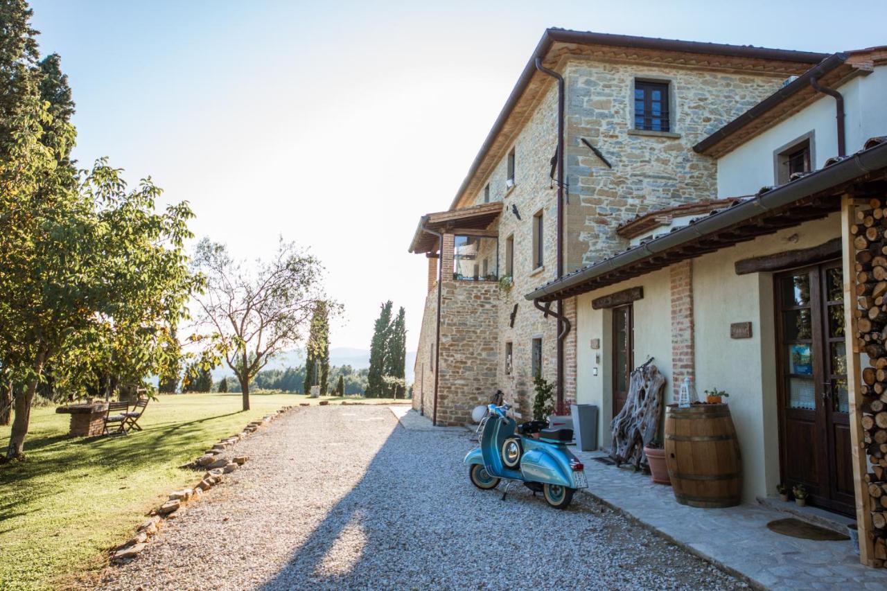 Le Terre Di Caprano Hotell Città di Castello Exteriör bild